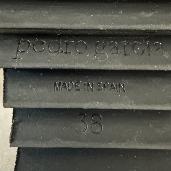 Pedro Garcia Black Suede Wedge Sandals 38 - Worn once! Size 7.5 or 8 US - Picture 8 of 13